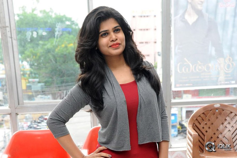 Alekhya-at-Srimanthudu-Movie-Hungama